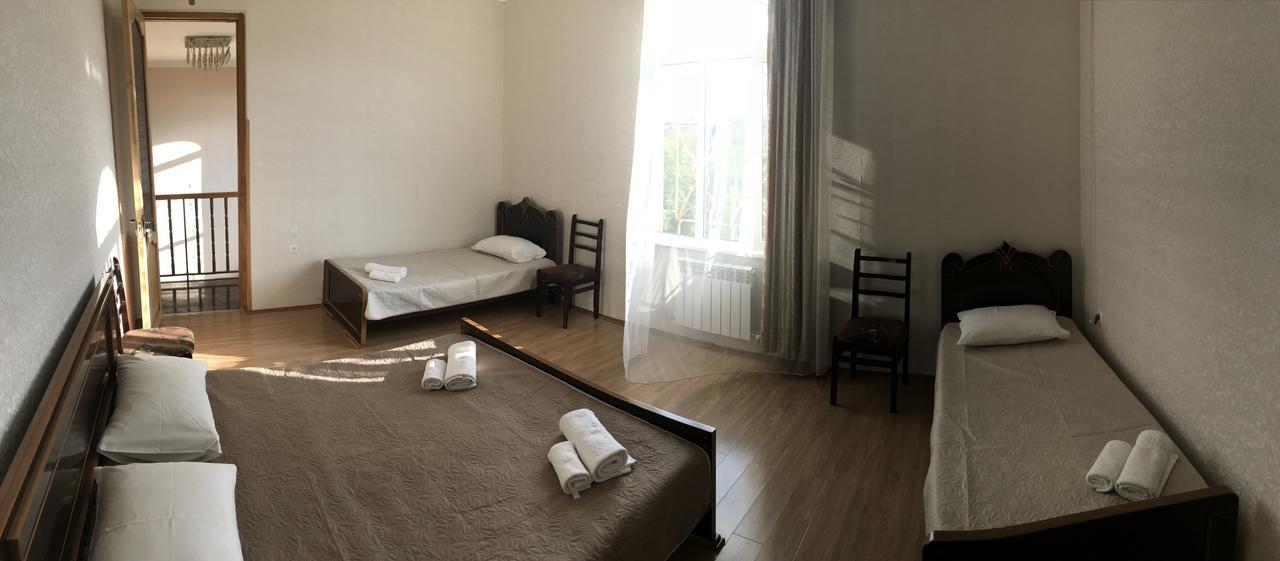 Bajo Guest House Kutaisi Exterior foto